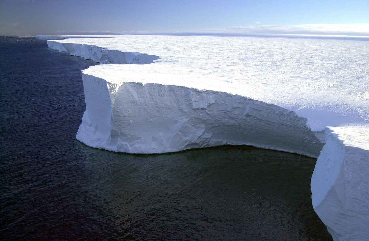 Understanding the Mpemba Effect