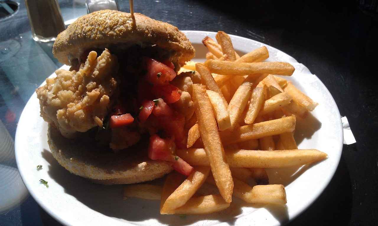 Can You Drink Water While Intermittent Fasting? 7 Potential Risks of Overhydration