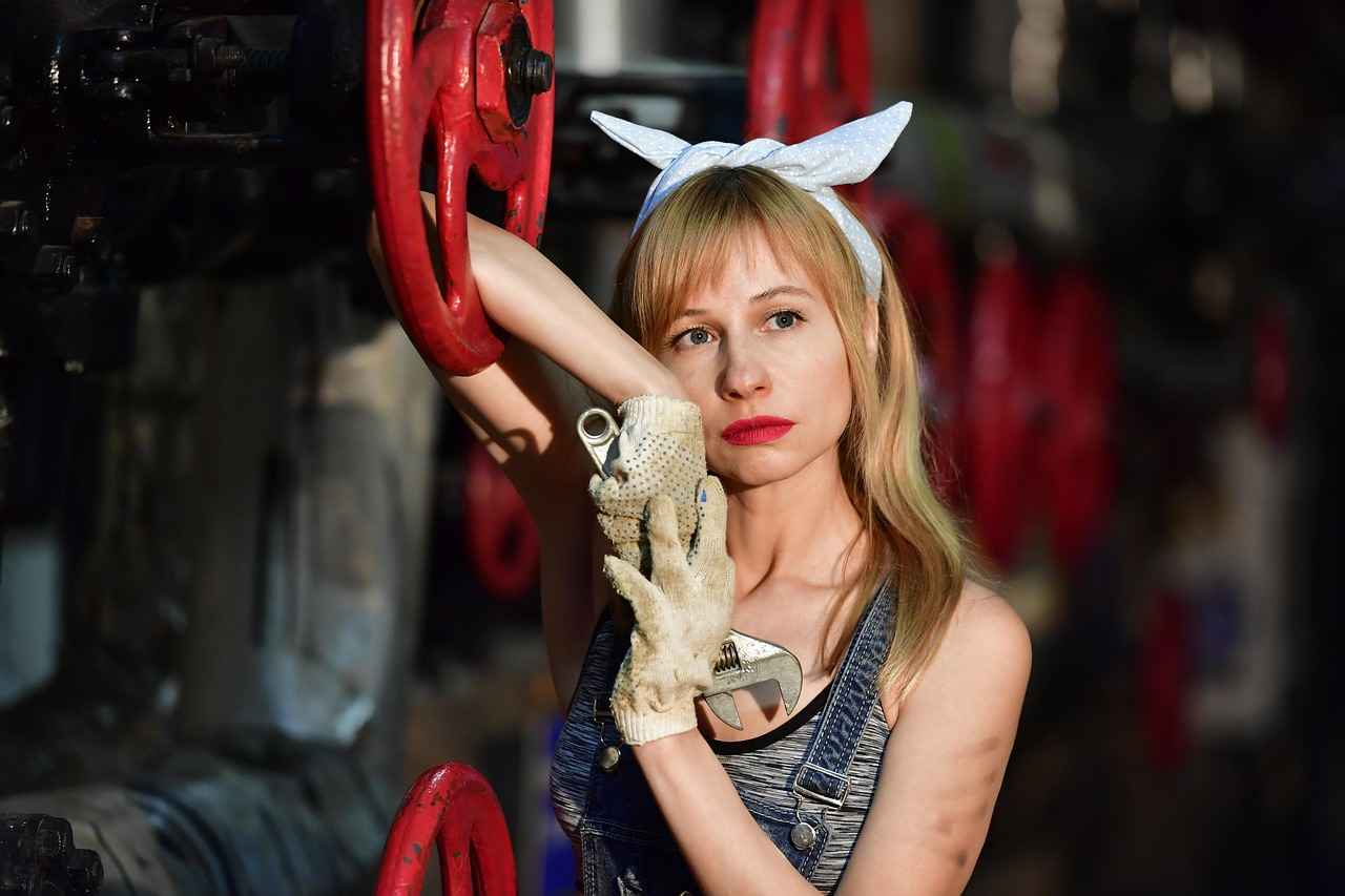 Does Cold Water Heat Up Faster Than Hot Water? 2 Scientific Principles Behind Water Heating