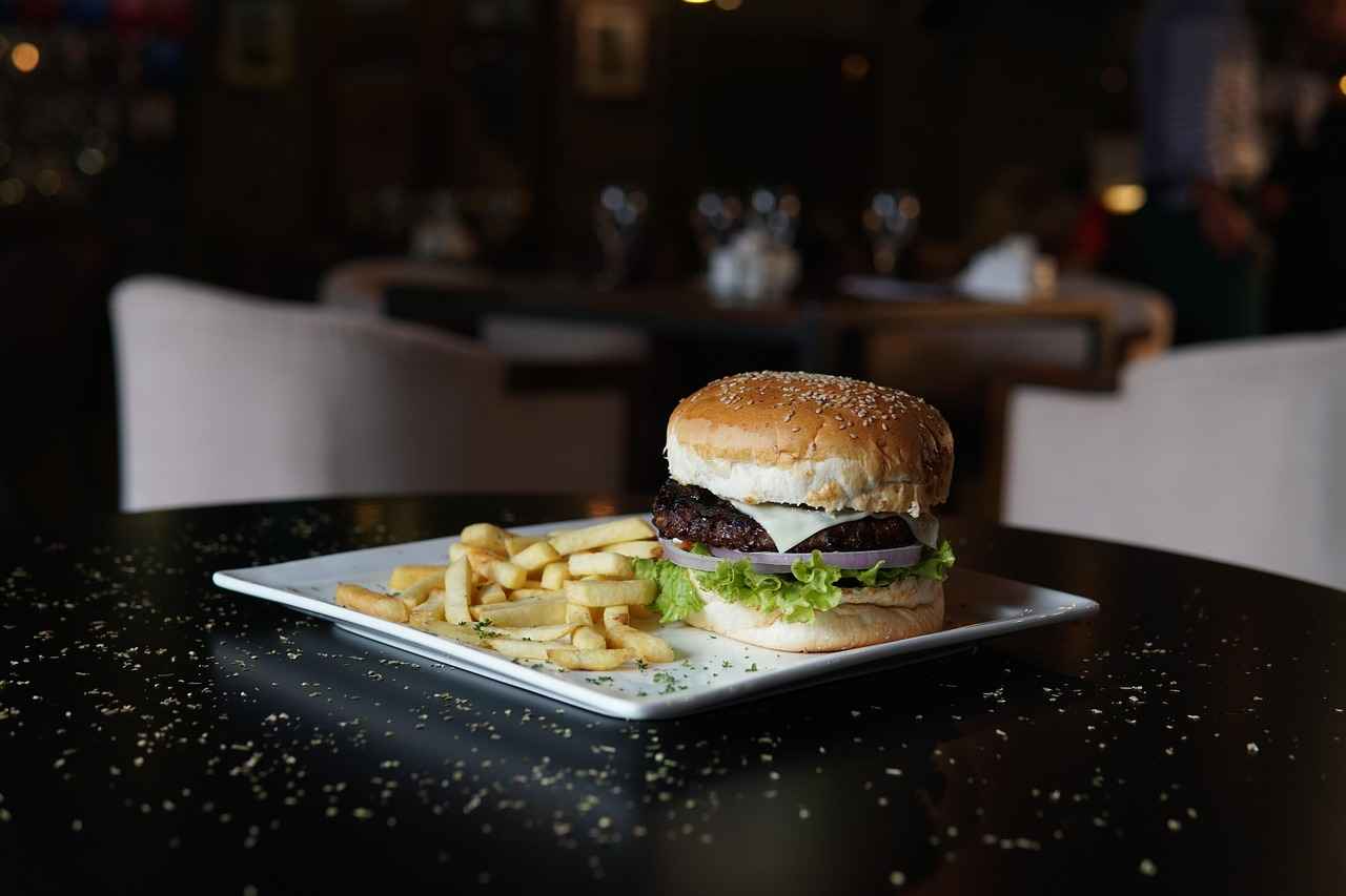 Does Fasting Mean No Water? What You Should Know 4 Prolonged Fasting: Risks and Considerations