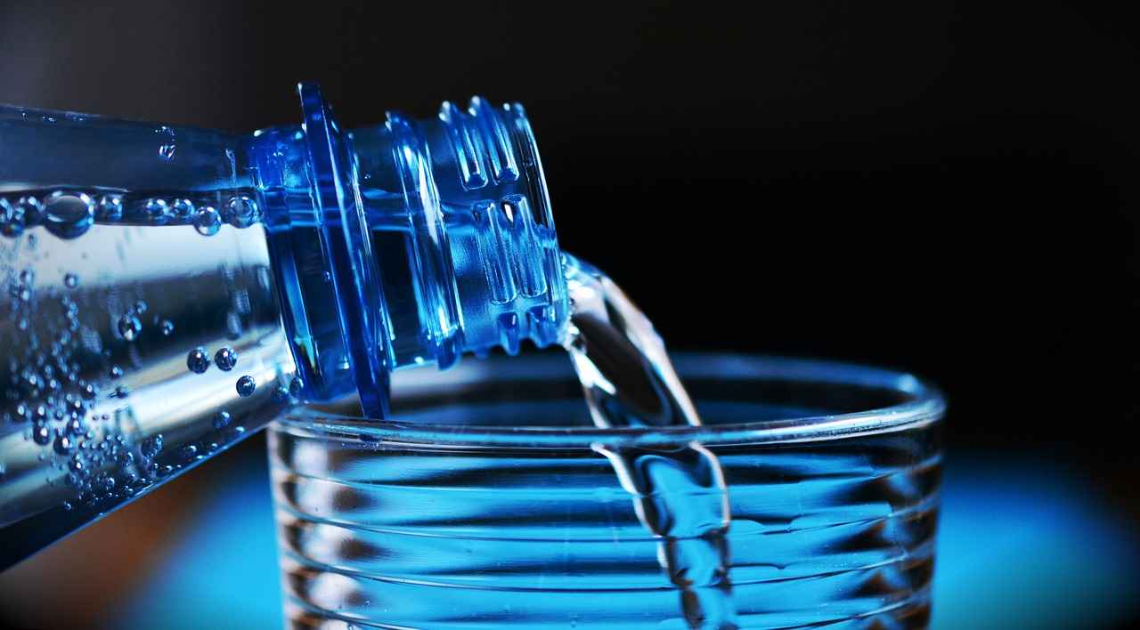 Does Sparkling Water Break a Fast? The Answer 4 Effects of Carbonation on Fasting